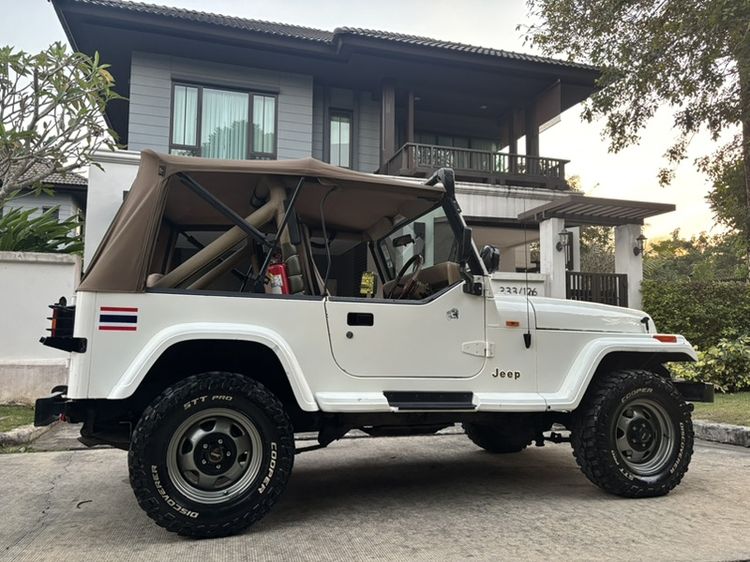 Jeep Wrangler 1967 4.0 Sahara 4WD เบนซิน เกียร์ธรรมดา ขาว รูปที่ 3