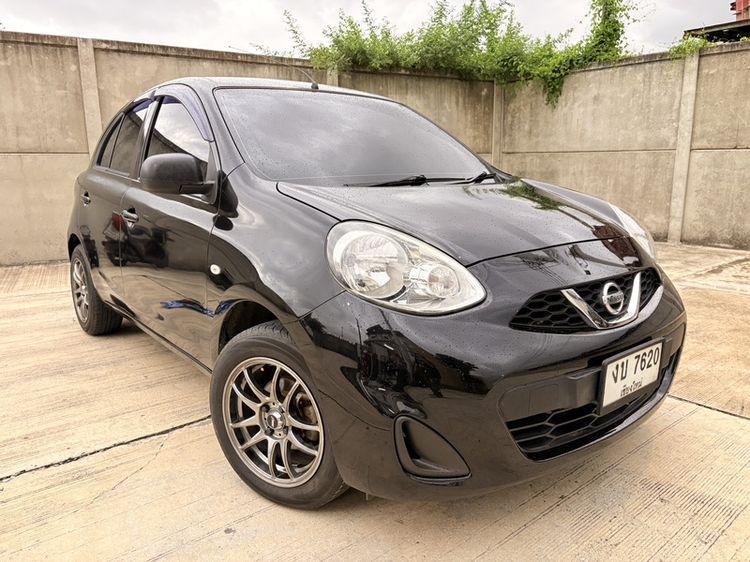 รถ Nissan March 1.2 V สี ดำ