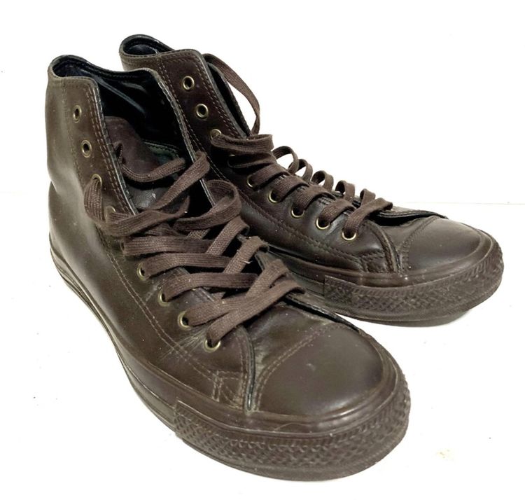Converse Chuck Taylor Since 1917A star player and Basketball