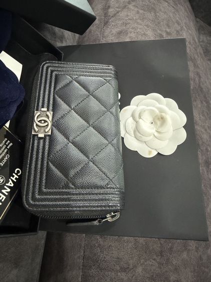 Chanel Boy Zipped Long Wallet (หนังคาเวียร์ สีดำ)