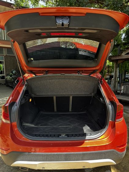 BMW X1 2013 2.0 sDrive20d xLine Utility-car ดีเซล เกียร์อัตโนมัติ ส้ม รูปที่ 4