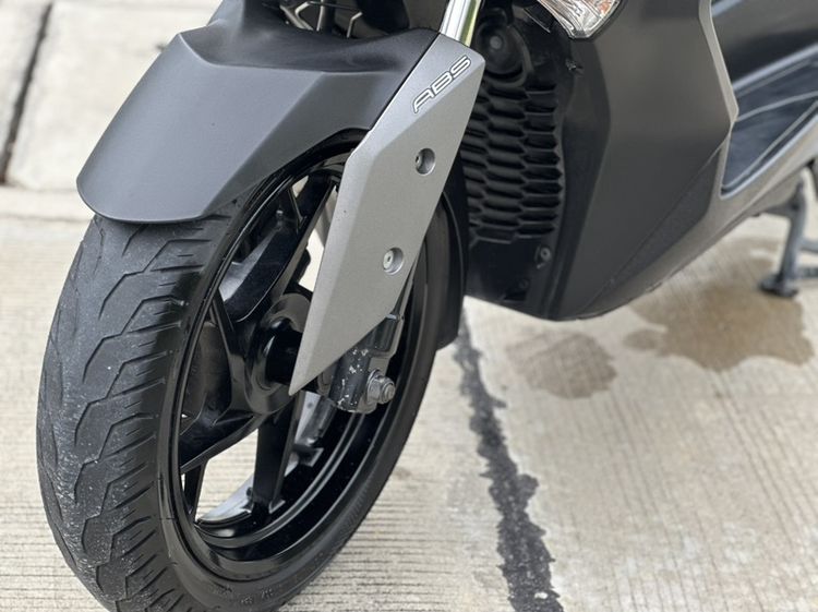 🏍️ ขาย Yamaha XMAX 300 ปี 2017 (จดทะเบียนปี 2018) สีเทา รูปที่ 2