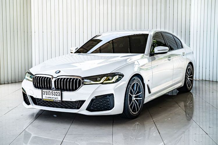 BMW Series 5 2022 520d Sedan ดีเซล ไม่ติดแก๊ส เกียร์อัตโนมัติ ขาว รูปที่ 3
