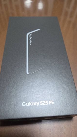 ป้ายแดง ถูกมาก ยังไม่แกะ ประกัน1ปีเต็ม ขายมือถือ Samsung s25FE 128GB สีขาว ได้มาไม่ได้ใช้ เจ้าของขายเอง