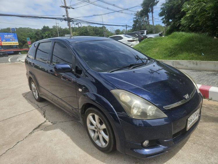 รถ Toyota Wish 2.0 Q สี น้ำเงิน