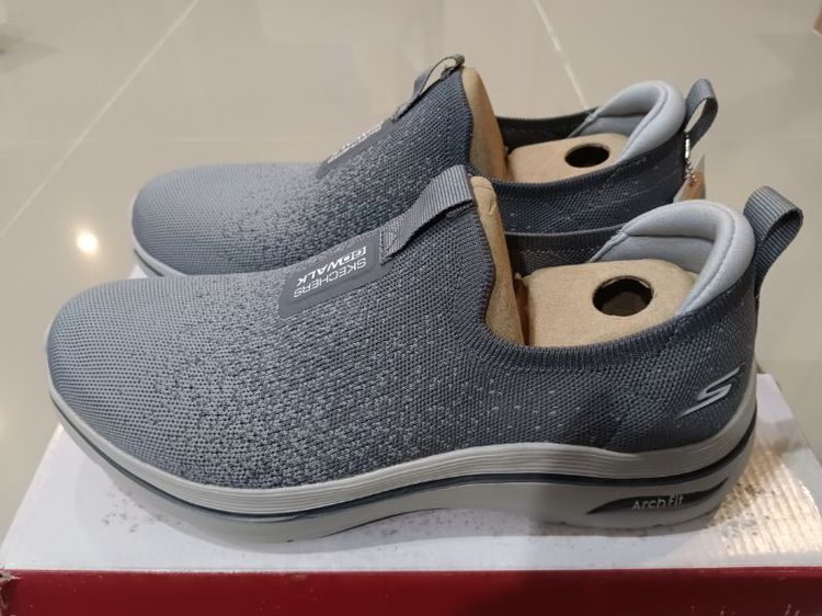 รองเท้าผู้ชาย skechers ของแท้มือ 1