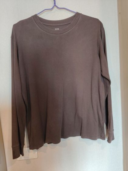อื่นๆ เสื้อเชิ้ต เสื้อแขนยาว Uniqlo สีน้ำตาลพื้น ผ้าคอตตอนนุ่ม ใส่สบาย มินิมอล