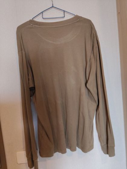 เสื้อยืดแขนยาว Uniqlo แท้ สีกากี/น้ำตาลอ่อน สภาพดี รูปที่ 2