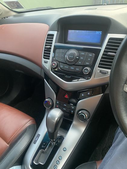 Chevrolet Cruze 2011 1.8 LTZ Sedan เบนซิน ไม่ติดแก๊ส เกียร์อัตโนมัติ ขาว รูปที่ 3