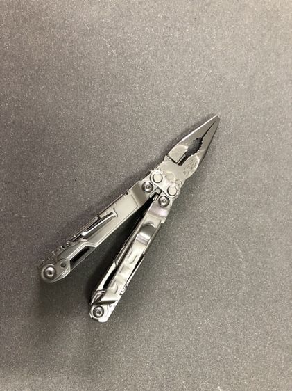 SOG powerpint black