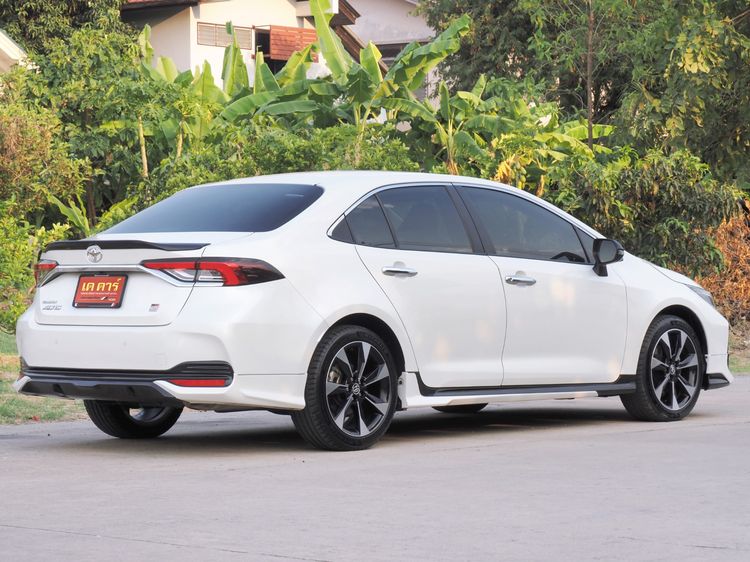 Toyota Altis 2021 1.8 GR Sport CVT Sedan เบนซิน ไม่ติดแก๊ส เกียร์อัตโนมัติ ขาว รูปที่ 4