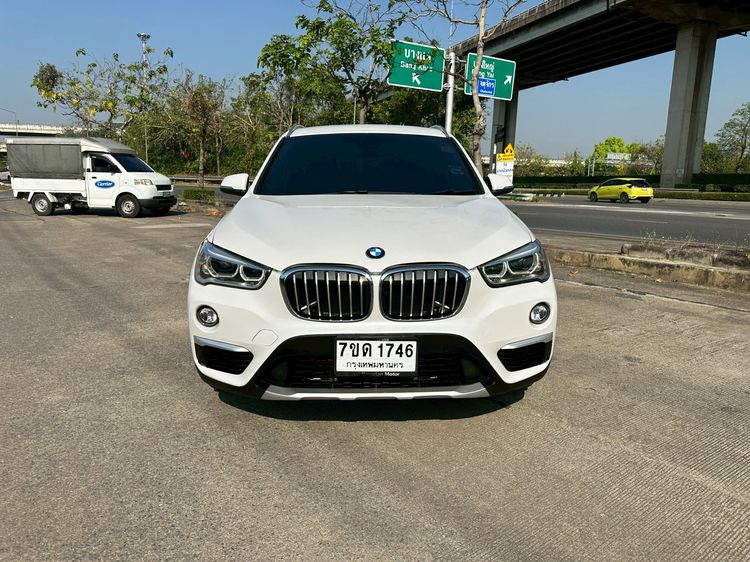 BMW X1 2018 1.5 sDrive18i xLine Utility-car เบนซิน ไม่ติดแก๊ส เกียร์อัตโนมัติ ขาว รูปที่ 3