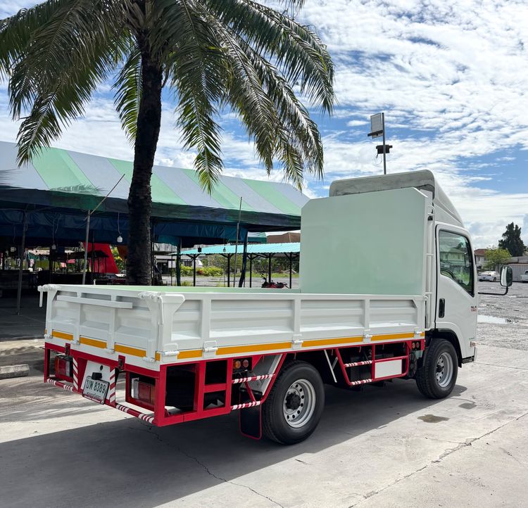 รถ ISUZU NLR 130 แรง ปี 2555  รถห้างแท้  (4 ล้อไม่ติดเวลา) กะบะเปิด 3 ด้าน  ยาว 3.30 ม กว้าง 1.85 ม.  รูปที่ 6