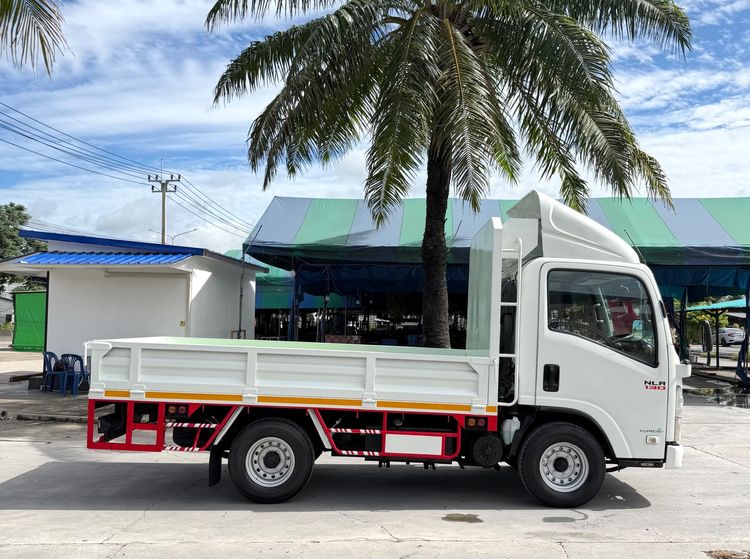 รถ ISUZU NLR 130 แรง ปี 2555  รถห้างแท้  (4 ล้อไม่ติดเวลา) กะบะเปิด 3 ด้าน  ยาว 3.30 ม กว้าง 1.85 ม.  รูปที่ 7