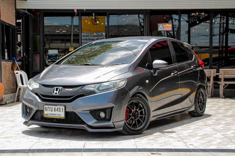Honda Jazz 2017 1.5 S Sedan เบนซิน ไม่ติดแก๊ส เกียร์อัตโนมัติ เทา