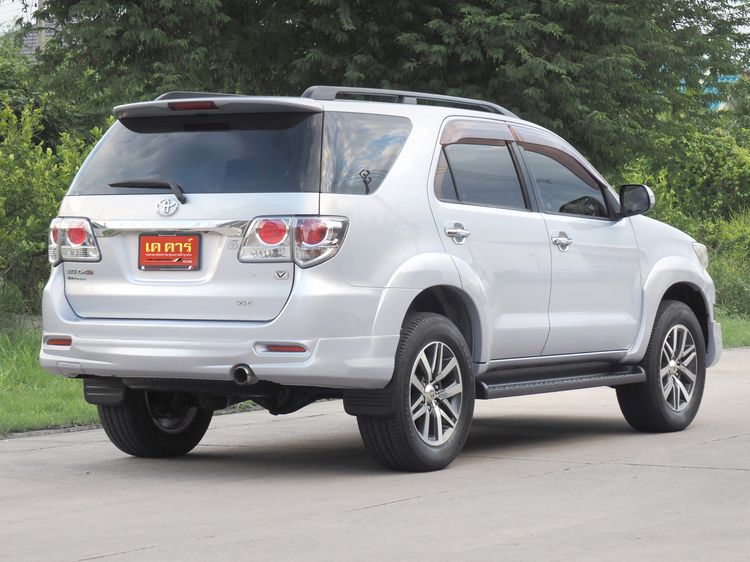 Toyota Fortuner 2013 3.0 V Utility-car ดีเซล ไม่ติดแก๊ส เกียร์อัตโนมัติ ม่วง รูปที่ 4