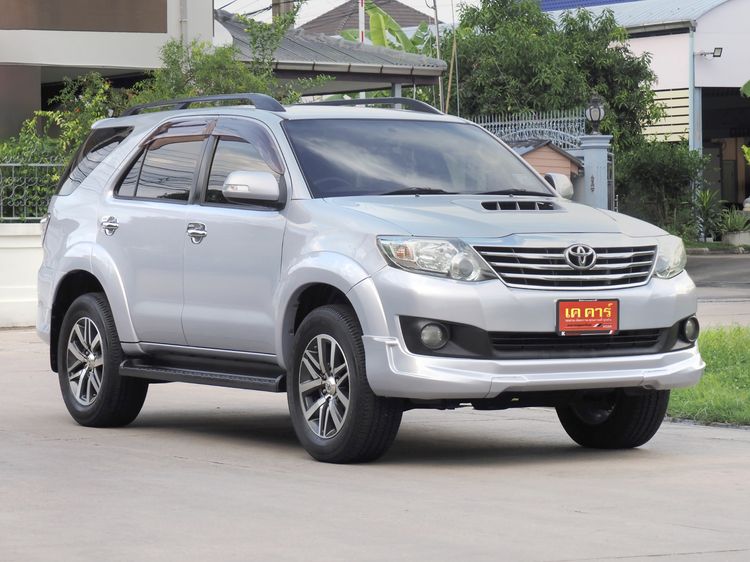Toyota Fortuner 2013 3.0 V Utility-car ดีเซล ไม่ติดแก๊ส เกียร์อัตโนมัติ ม่วง รูปที่ 3