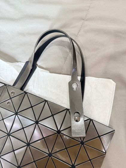 BAO BAO ISSEY MIYAKE LUCENT METALLIC 6×6 รูปที่ 3