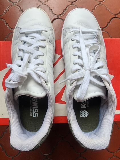 รองเท้า K-Swiss
