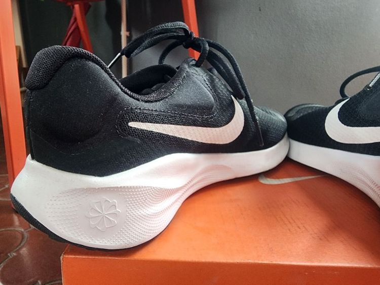 Nike Revolution - wide รูปที่ 5