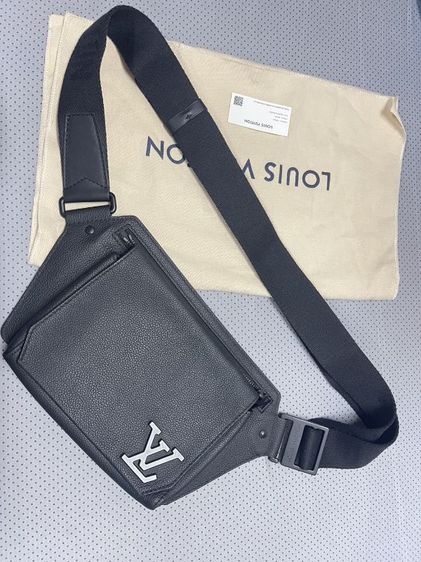 หนังแท้ ดำ Louis Vuitton  Sling bag Takeoff