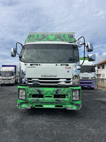 6ล้อISUZUรุ่นFTR240ตู้บรรทัก10บาน