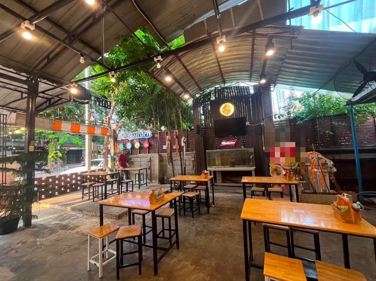 เซ้งด่วน ร้านสเต็ก สาขาประชาชื่น เทศบาลนิมิตรเหนือ แค่แอร์ โครงสร้างกระจกก็คุ้มแล้ว รูปที่ 2