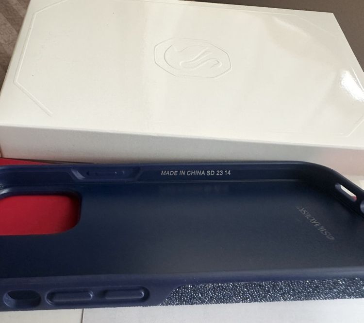 SWAROVSKI เคสมือถือ iPhone 14 Pro Max สีน้ำเงิน รูปที่ 4