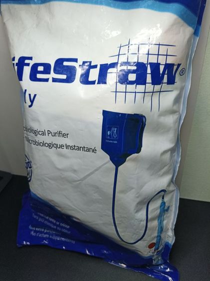 LifeStraw Family เครื่องกรองน้ำพกพาแบบแขวน กรองน้ำสะอาด 18,000 ลิตร สำหรับตั้งแคมป์และฉุกเฉิน รูปที่ 2