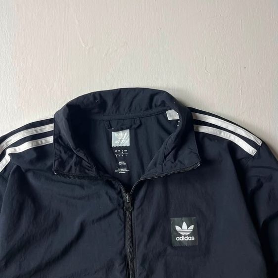 เสื้อเจ็คเก็ต ADIDAS แท้ 💯 size M วัดจริงขนาด อก 21.5  ยาว 26.5 นิ้ว สภาพใหม่มาก ดีเทลสวย ทรงสวย หายากน่าสะสมครับ รูปที่ 6