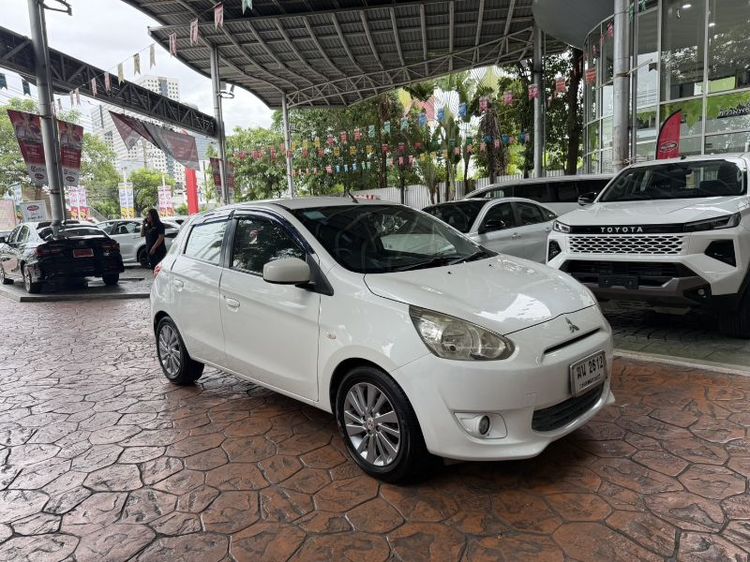 รถ Mitsubishi Mirage 1.2 GLS สี ขาว
