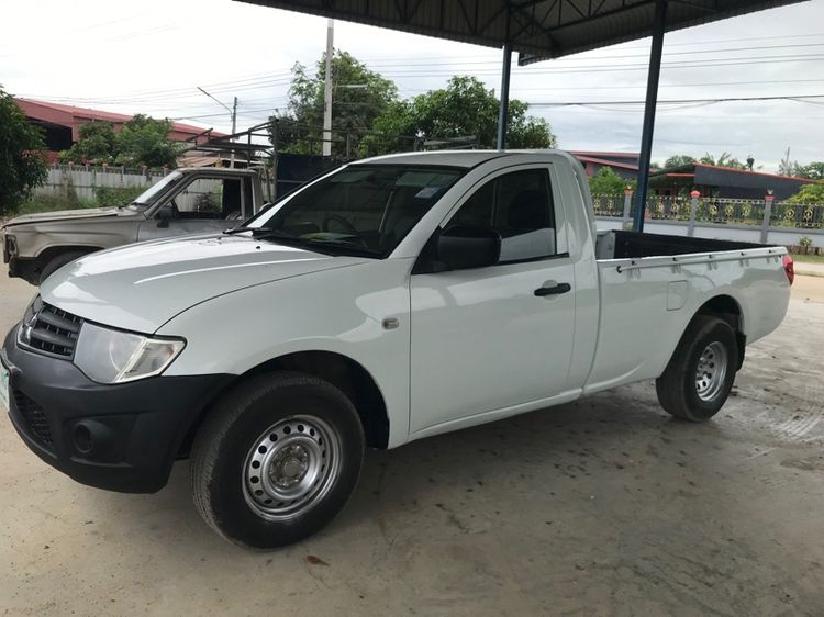 Mitsubishi Triton 2012 2.5 GL Pickup ดีเซล ไม่ติดแก๊ส เกียร์ธรรมดา ขาว