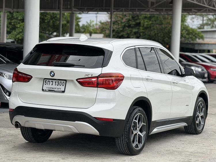 BMW X1 2016 2.0 sDrive18d xLine Sedan ดีเซล เกียร์อัตโนมัติ ขาว รูปที่ 4