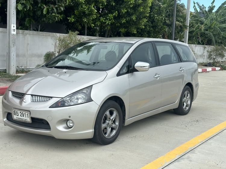 รถ Mitsubishi Space Wagon 2.4 GLS Limited สี เทา