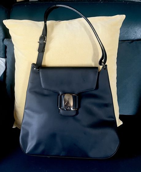 หนังแท้ หญิง ดำ กระเป๋า Ferragamo