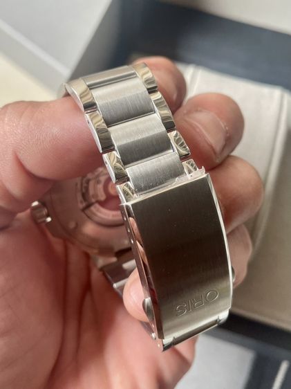 Oris Aquis Date Cherry 43.5 รูปที่ 7