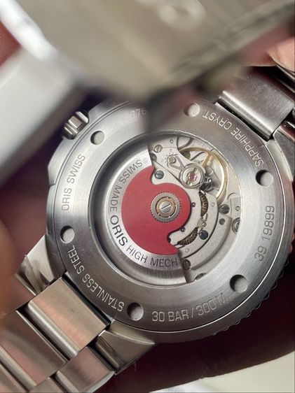 Oris Aquis Date Cherry 41.5mm รูปที่ 8