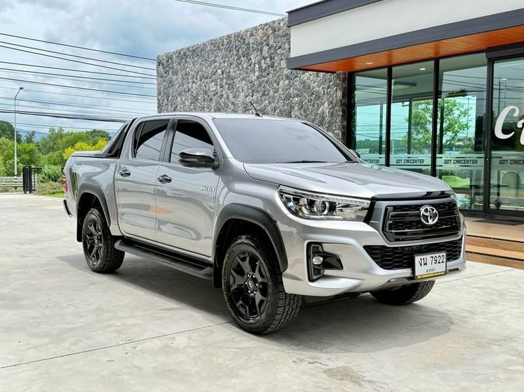รถ Toyota Hilux Revo 2.8 Prerunner G Rocco สี เงิน