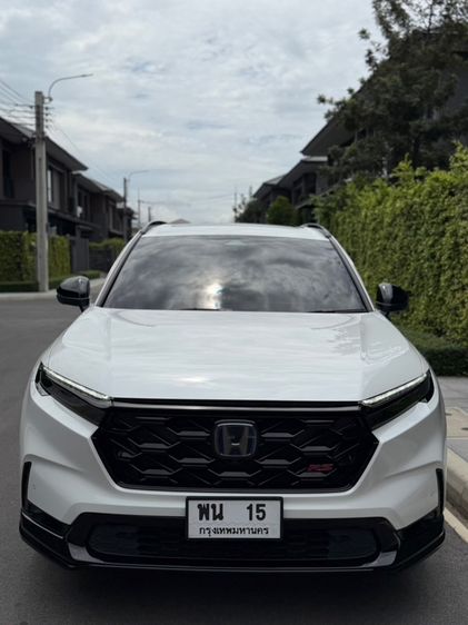 Honda CR-V 2023 2.0 eHEV RS 4WD Sedan เบนซิน เกียร์อัตโนมัติ ขาว