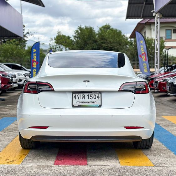 Tesla Model-3 2023 RWD (Standard Range) Sedan ไฟฟ้า ไม่ติดแก๊ส เกียร์อัตโนมัติ ขาว รูปที่ 4