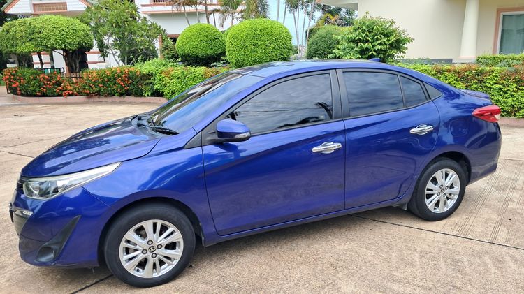 รถ Toyota Yaris ATIV 1.2 G สี น้ำเงิน