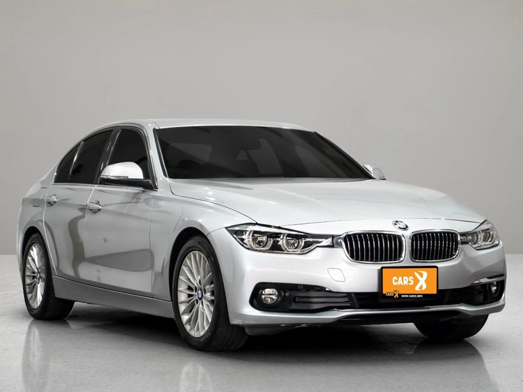 BMW Series 3 2017 320d Sedan ดีเซล ไม่ติดแก๊ส เกียร์อัตโนมัติ บรอนซ์เงิน รูปที่ 3