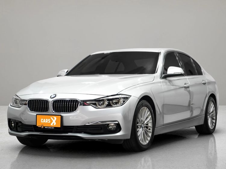 รถ BMW Series 3 320d สี บรอนซ์เงิน