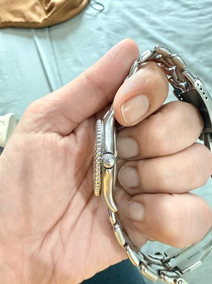TAG Heuer Professional 200M Boy Size 32mm WG1212-K0 หน้าปัดขาว สายก้างปลา  รูปที่ 2
