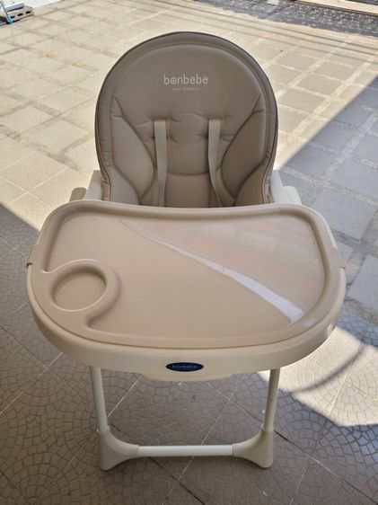 โต๊ะกินข้าวเด็ก ยี่ห้อ Bonbebe  สภาพใหม่ ใช้งานน้อย