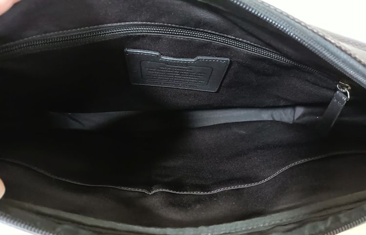 กระเป๋า Coach Briefcase  สีน้ำตาล  แท้ รูปที่ 4