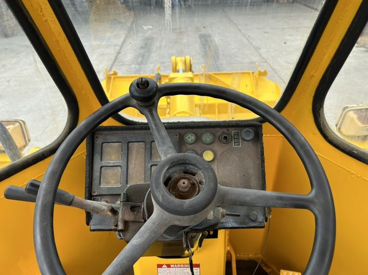 รถตักล้อยาง KOMATSU รุ่น WA180 บุ้งกี๋ 1.6 คิว รถเก่านอก รูปที่ 12