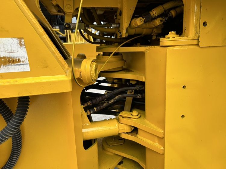 รถตักล้อยาง KOMATSU รุ่น WA180 บุ้งกี๋ 1.6 คิว รถเก่านอก รูปที่ 11