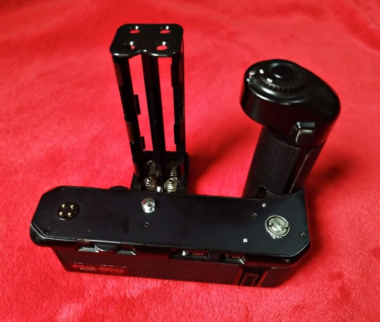 Nikon MD-11 เป็นอุปกรณ์มอเตอร์ไดร์ฟสำหรับกล้องฟิล์ม Nikon. มือสอง นำเข้าจากญี่ปุ่น รูปที่ 2