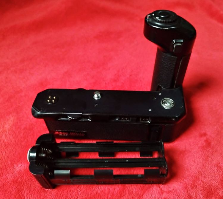 Nikon MD-11 เป็นอุปกรณ์มอเตอร์ไดร์ฟสำหรับกล้องฟิล์ม Nikon. มือสอง นำเข้าจากญี่ปุ่น รูปที่ 3